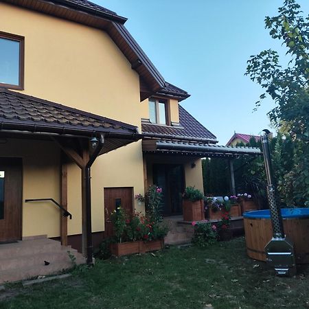 גוניאדז Dolistowka Apartamenty, Pole Namiotowe, Balia Z Jacuzzi, Ogrod Warzywny Dla Gosci, Plac Zabaw Dla Dzieci מראה חיצוני תמונה