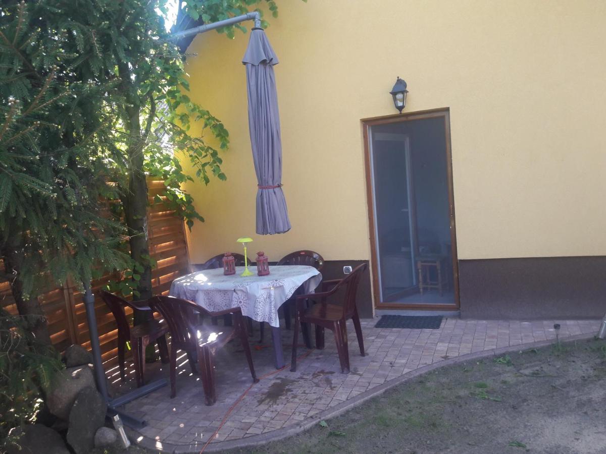 גוניאדז Dolistowka Apartamenty, Pole Namiotowe, Balia Z Jacuzzi, Ogrod Warzywny Dla Gosci, Plac Zabaw Dla Dzieci מראה חיצוני תמונה