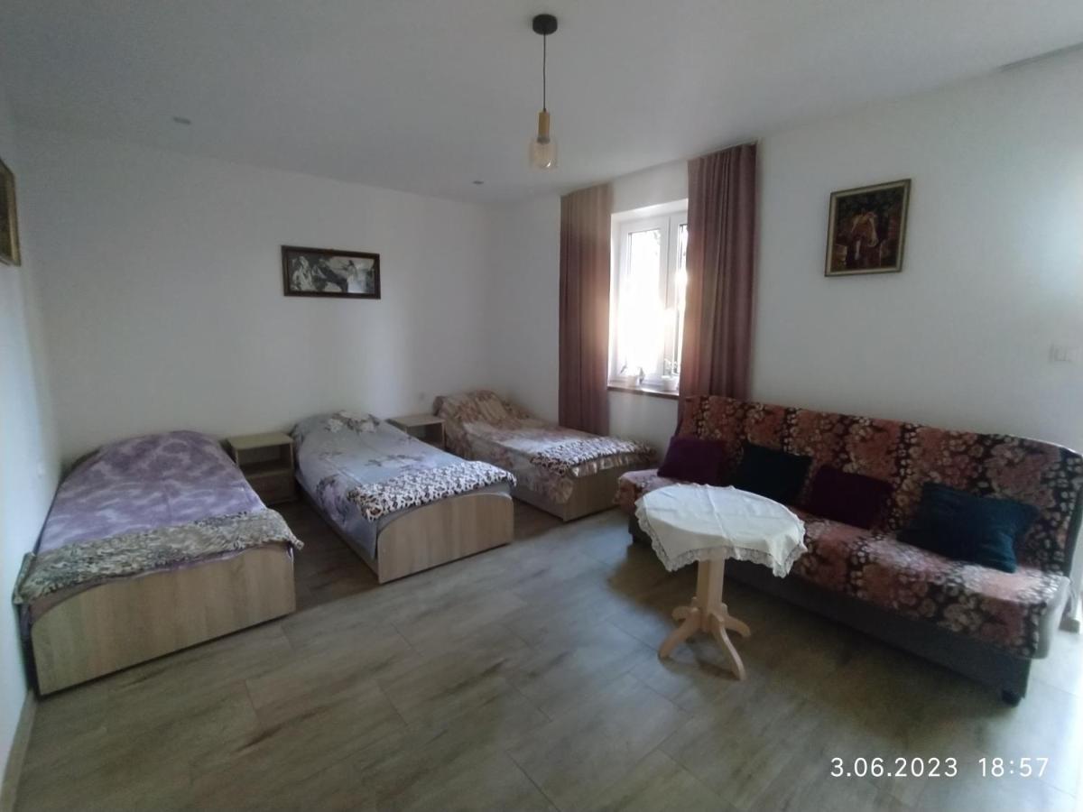 גוניאדז Dolistowka Apartamenty, Pole Namiotowe, Balia Z Jacuzzi, Ogrod Warzywny Dla Gosci, Plac Zabaw Dla Dzieci מראה חיצוני תמונה