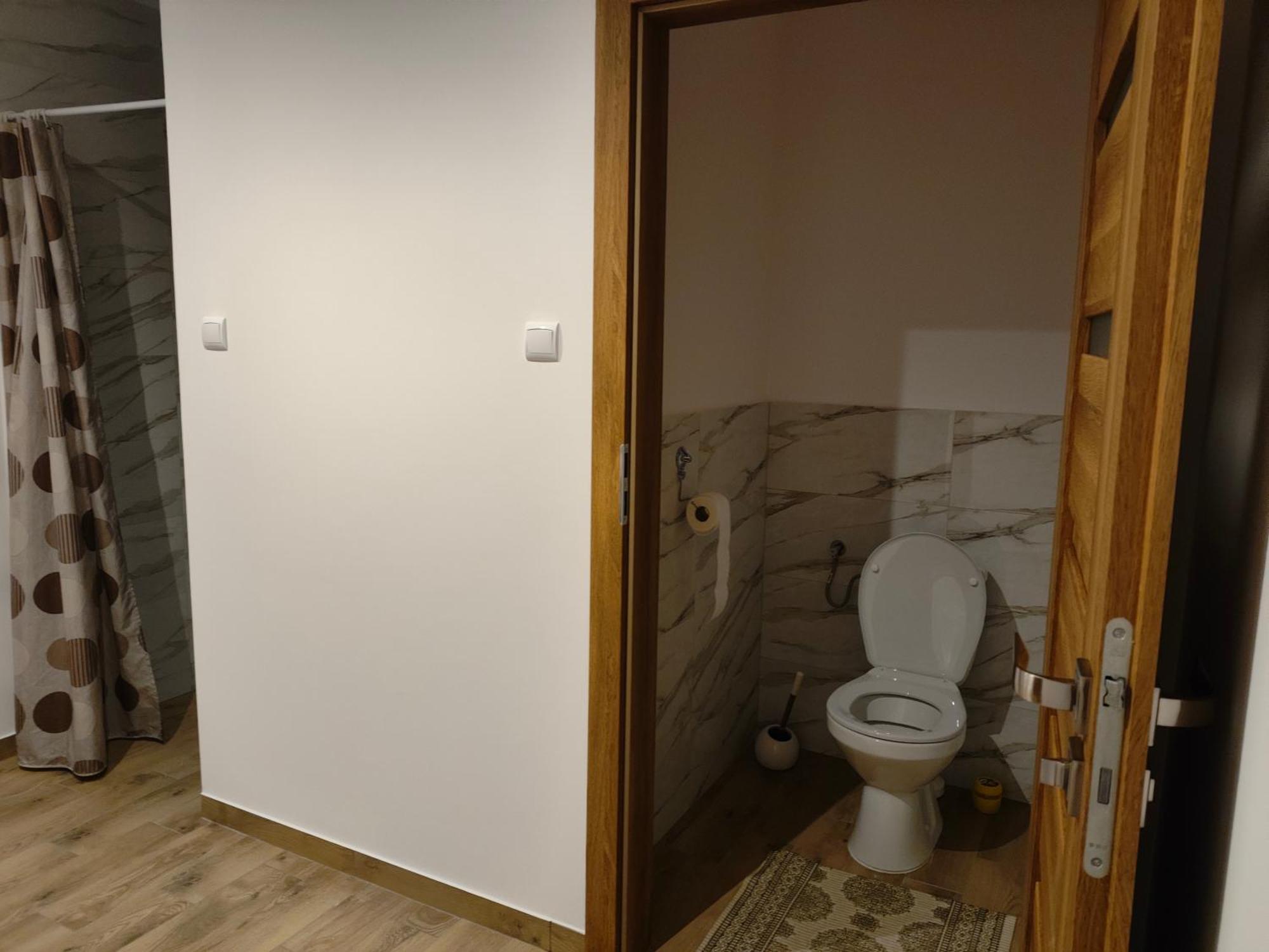 גוניאדז Dolistowka Apartamenty, Pole Namiotowe, Balia Z Jacuzzi, Ogrod Warzywny Dla Gosci, Plac Zabaw Dla Dzieci מראה חיצוני תמונה