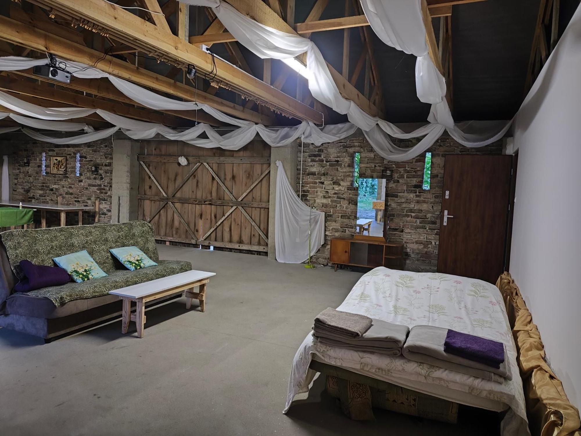 גוניאדז Dolistowka Apartamenty, Pole Namiotowe, Balia Z Jacuzzi, Ogrod Warzywny Dla Gosci, Plac Zabaw Dla Dzieci מראה חיצוני תמונה